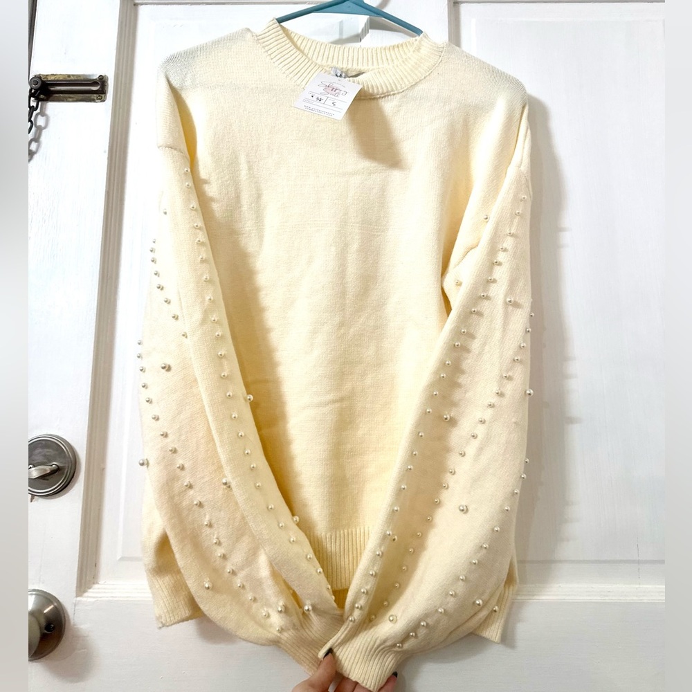 White Birch Cream Sweater with Pearl Accents NWT - Picture 1 of 8